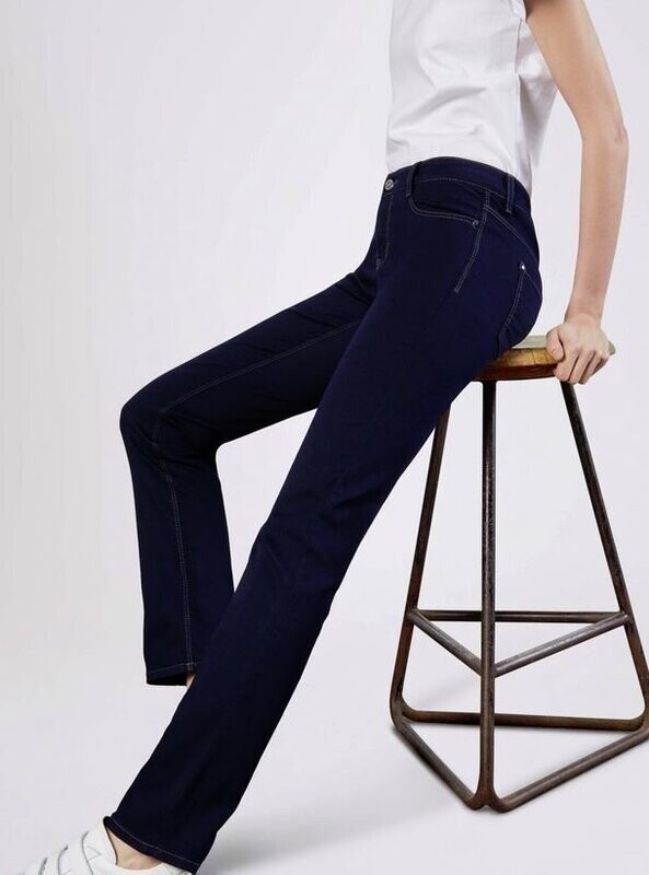 MAC® Jeans - Straight Fit Jeans mit innovativem Shaping-Effekt. MAC® Jeans - Straight Fit Jeans mit innovativem Shaping-Effekt.