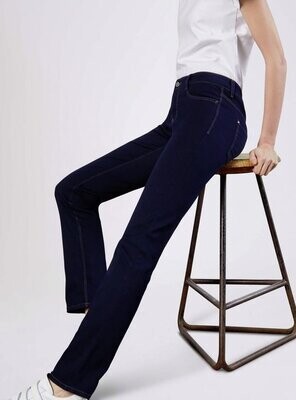 MAC® Jeans - Straight Fit Jeans mit innovativem Shaping-Effekt. MAC® Jeans - Straight Fit Jeans mit innovativem Shaping-Effekt.