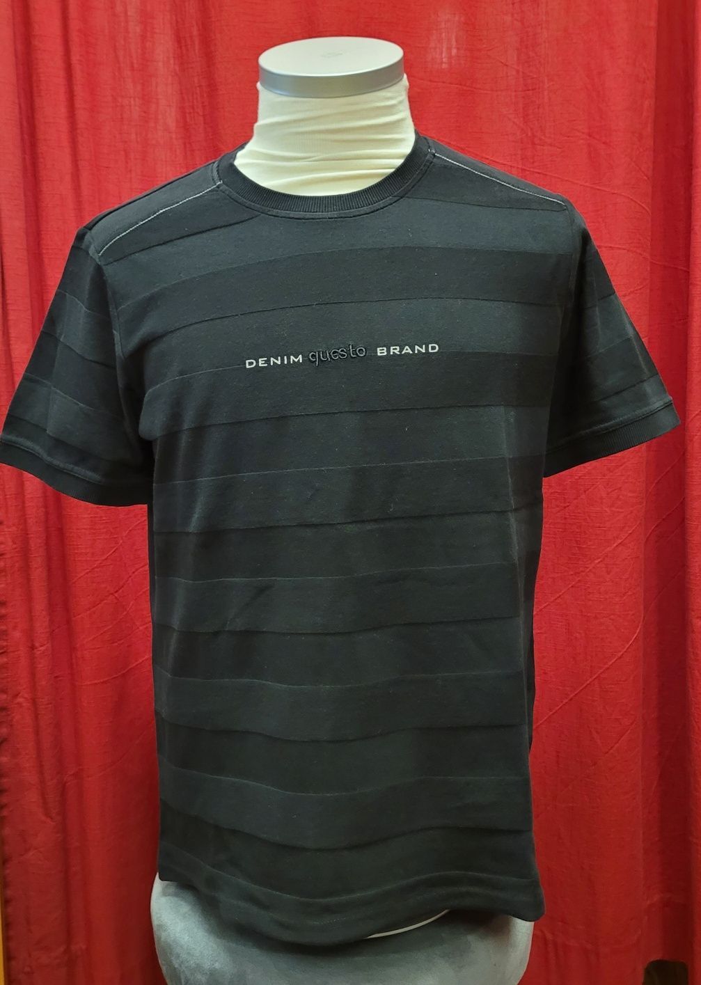 Soquesto T-Shirt