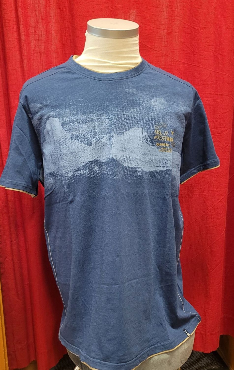 Soquesto T-Shirt