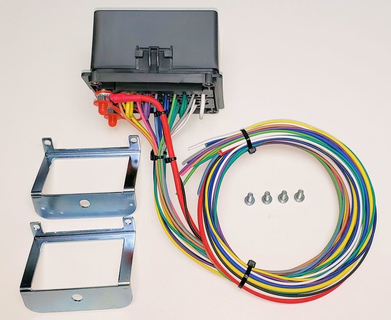 Universal Waterproof Relay/Fuse Distribution Box Cooper Bussmann