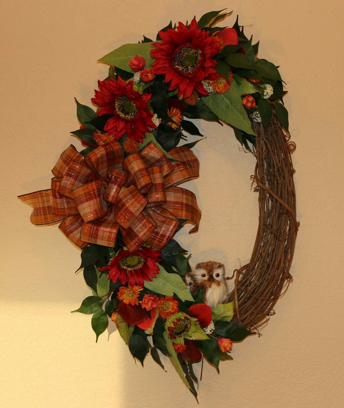Fall Grapevine with Owl
