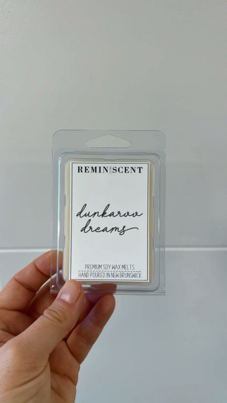 Dunkaroo Dreams Clamshell