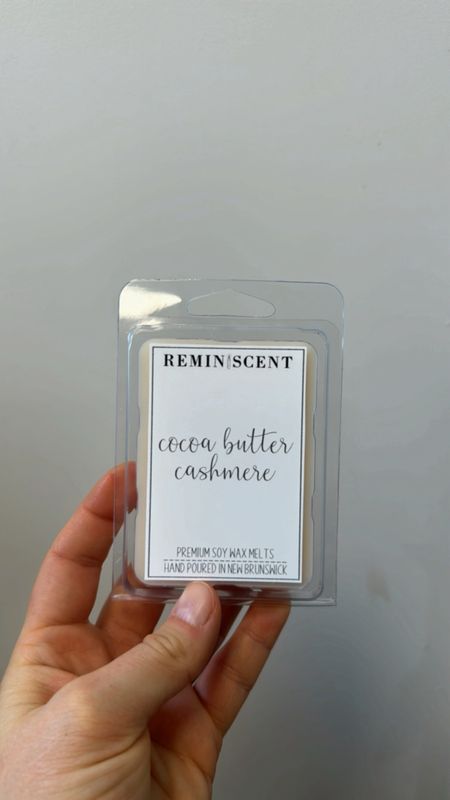 Cocoa Butter Cashmere Clamshell