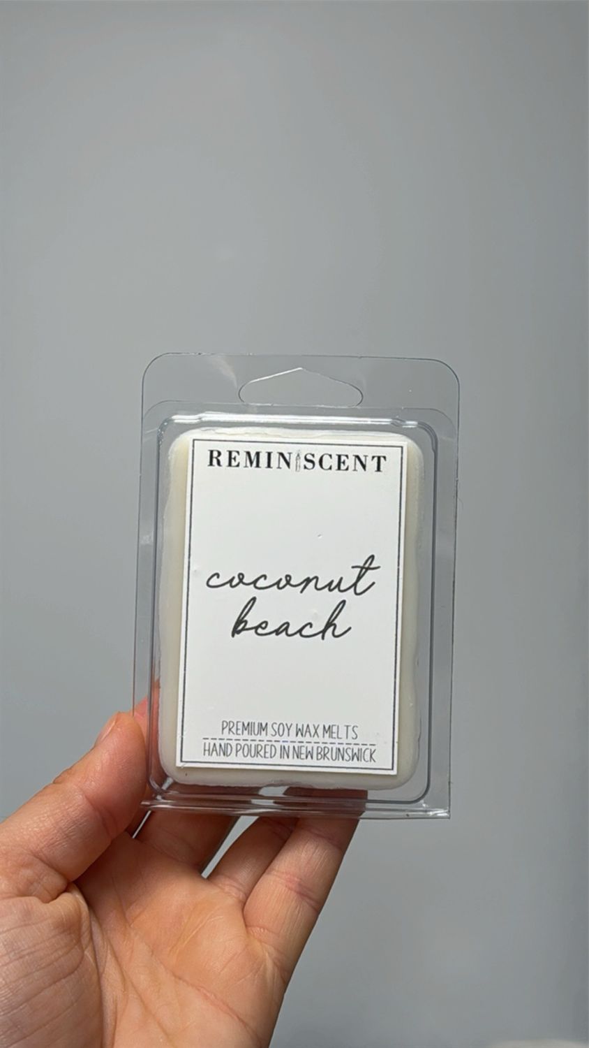 Coconut Beach Clamshell