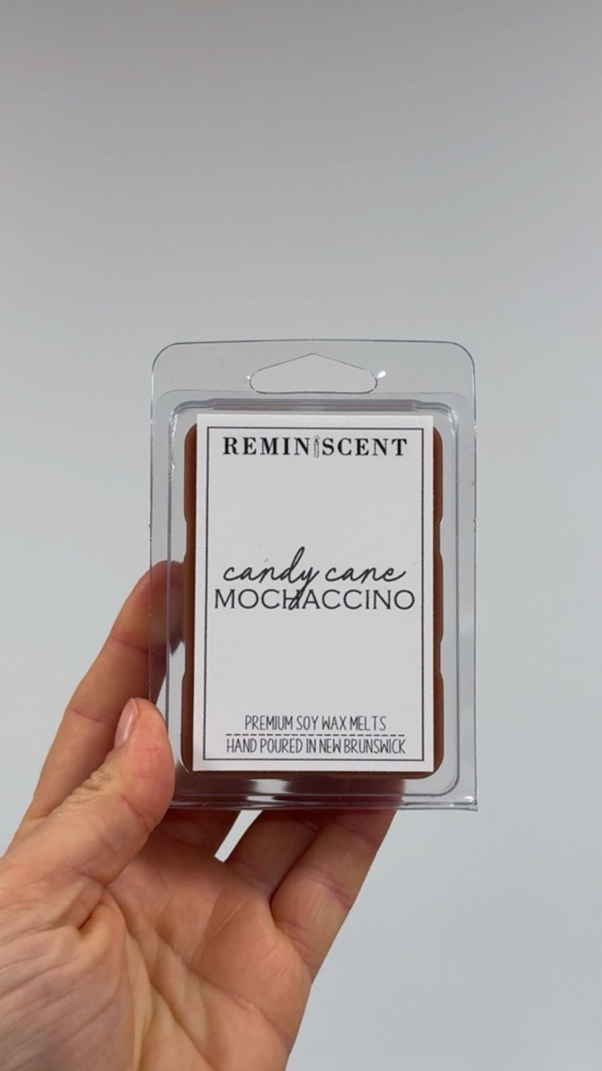 Candy Cane Mochaccino Clamshell Candy Cane Mochaccino Clamshell