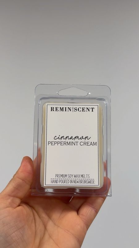 Cinnamon Peppermint Cream Clamshell Cinnamon Peppermint Cream Clamshell