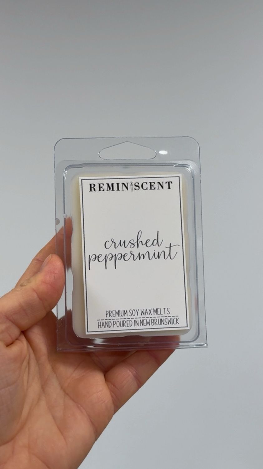 Crushed Peppermint Clamshell Crushed Peppermint Clamshell