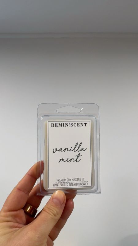 Vanilla Mint Clamshell