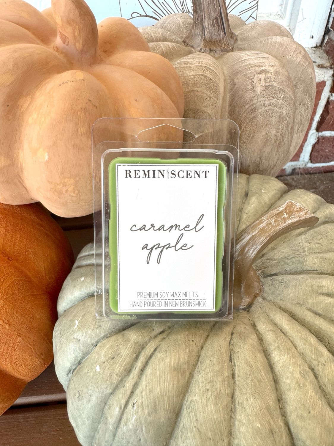 Caramel Apple Clamshell