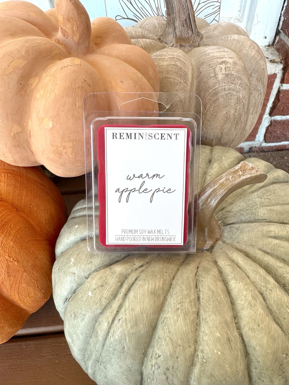 Warm Apple Pie Clamshell