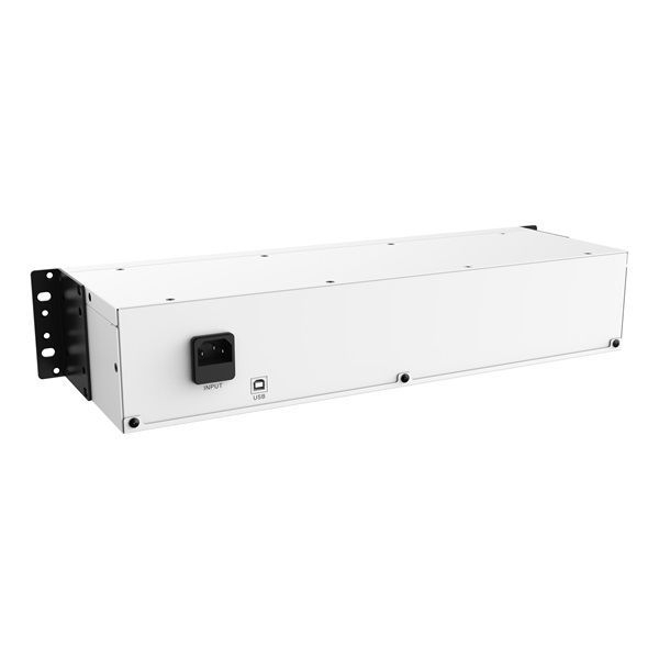 Legrand szünetmentes elosztósor - (uPDU), 19&quot;, 2U, 800 VA 480 W BE: C14 aljzat + C13-SCH kábel KI: 8xSchuko USB komm.