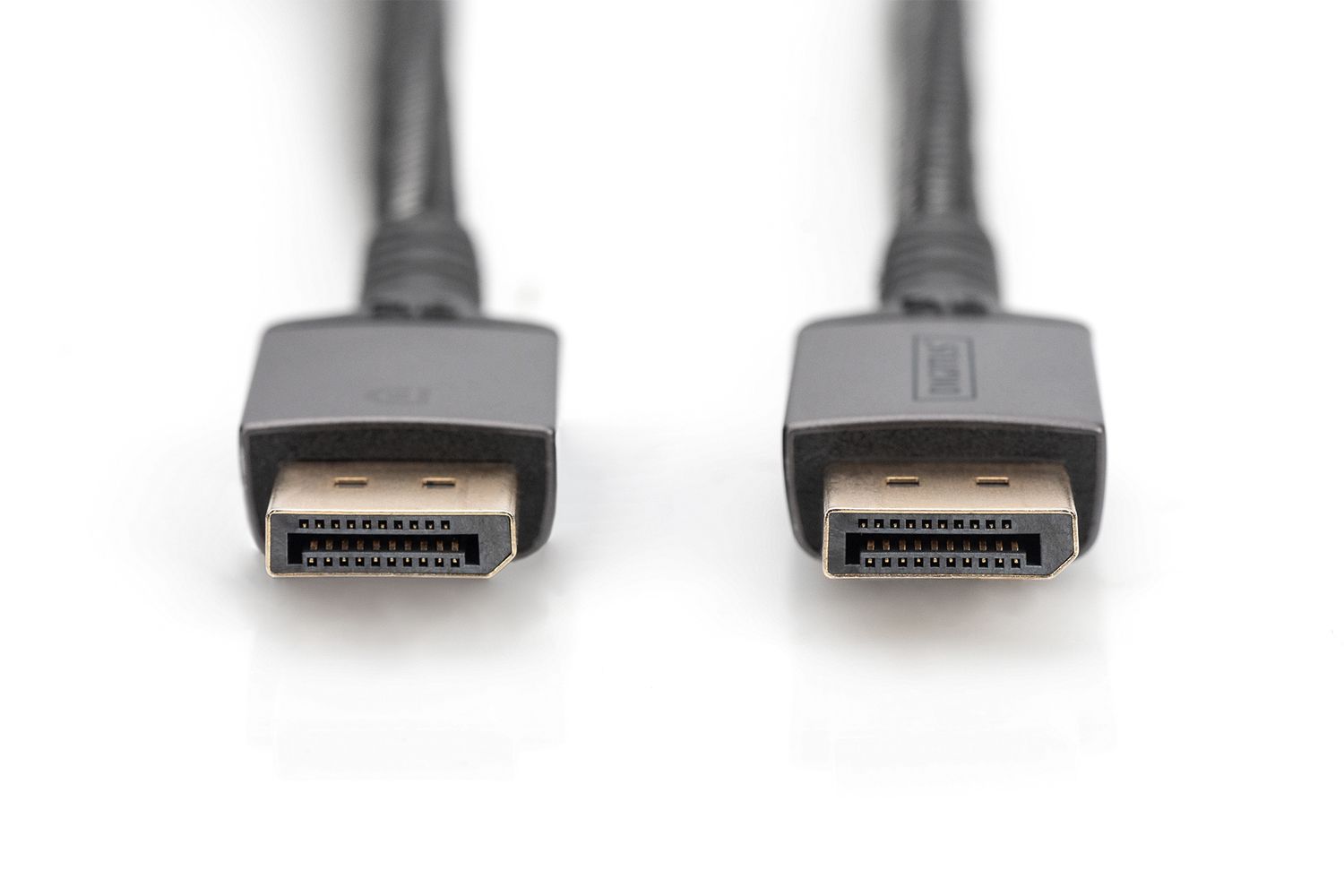 Digitus DB-340201-020-S 8K DisplayPort 2m kábel