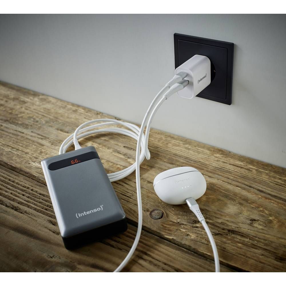Intenso W30AC USB-C 30W Hálózati töltő
