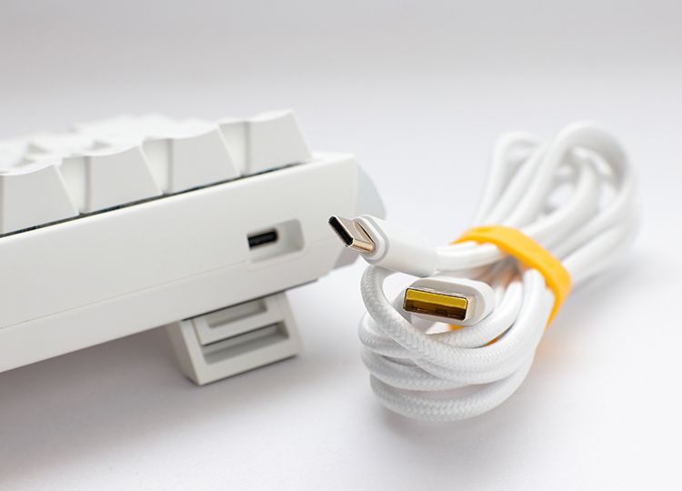 Ducky ONE 3 SF MX Blue RGB Premium ABS mechanikus billentyűzet HU fehér