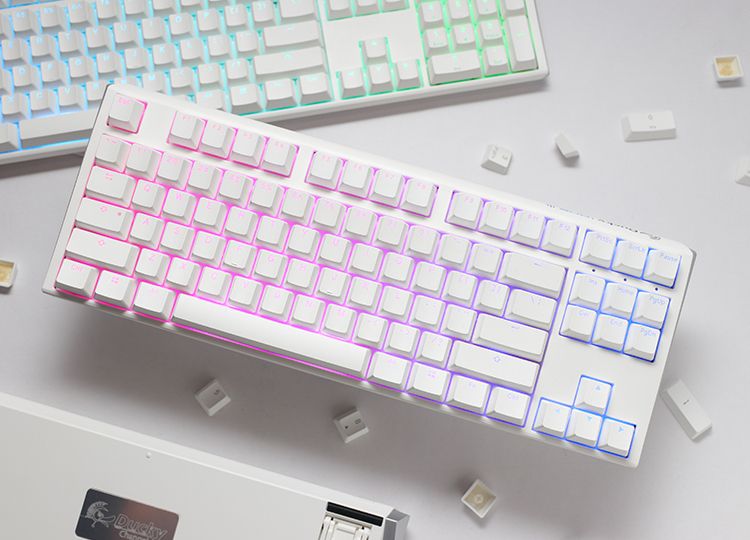 Ducky ONE 3 TKL MX Brown RGB Premium ABS mechanikus billentyűzet HU fehér