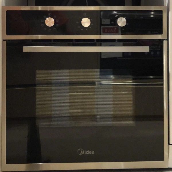 Midea 65M90M1 fekete, beépíthető, sütőtér: 70L, grill, légkeverés, sütő