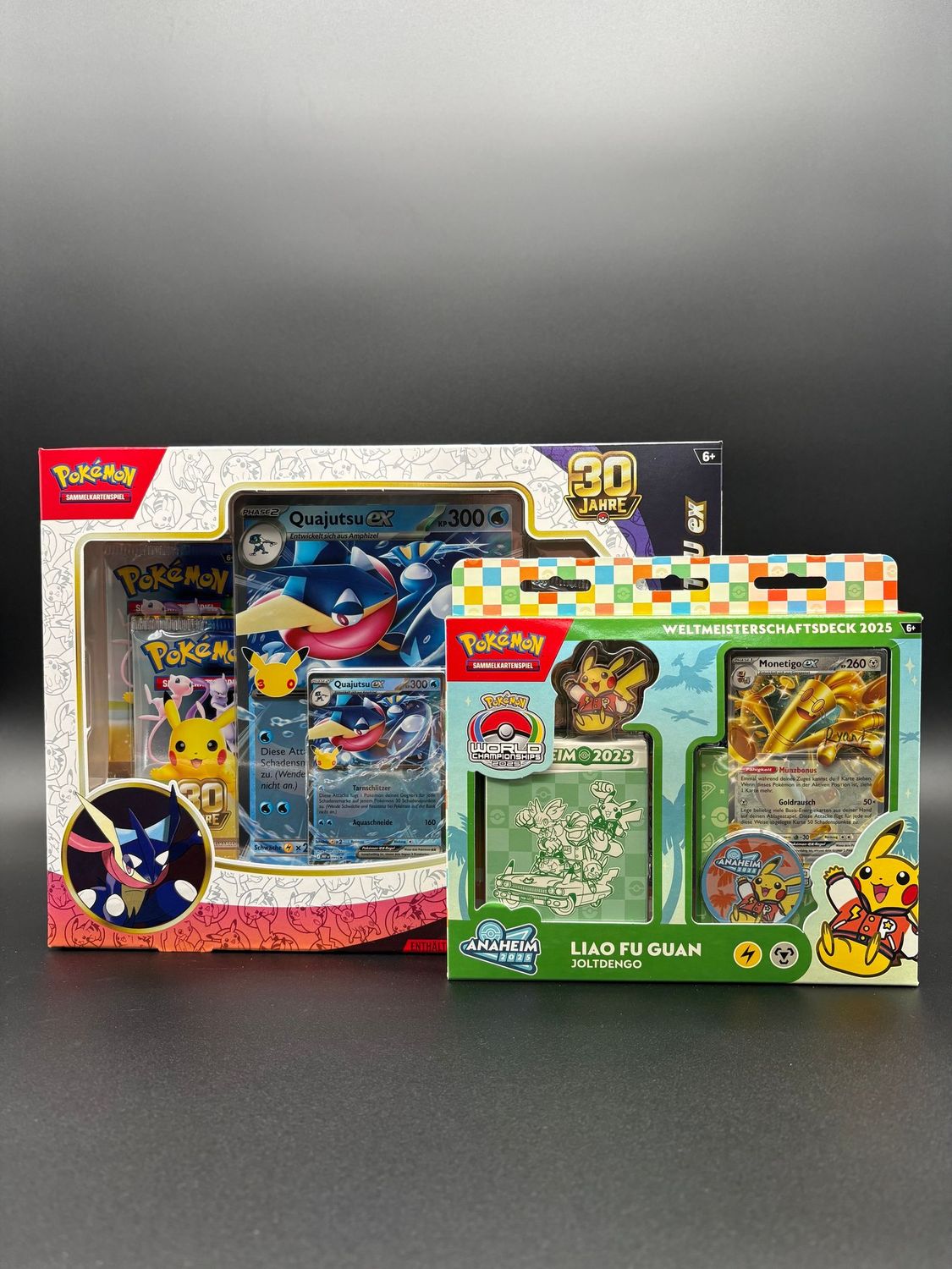 Pokemon - Bundle 30 Jahre Quajutsu ex Kollektion + Weltmeisterschaftsdeck 2025