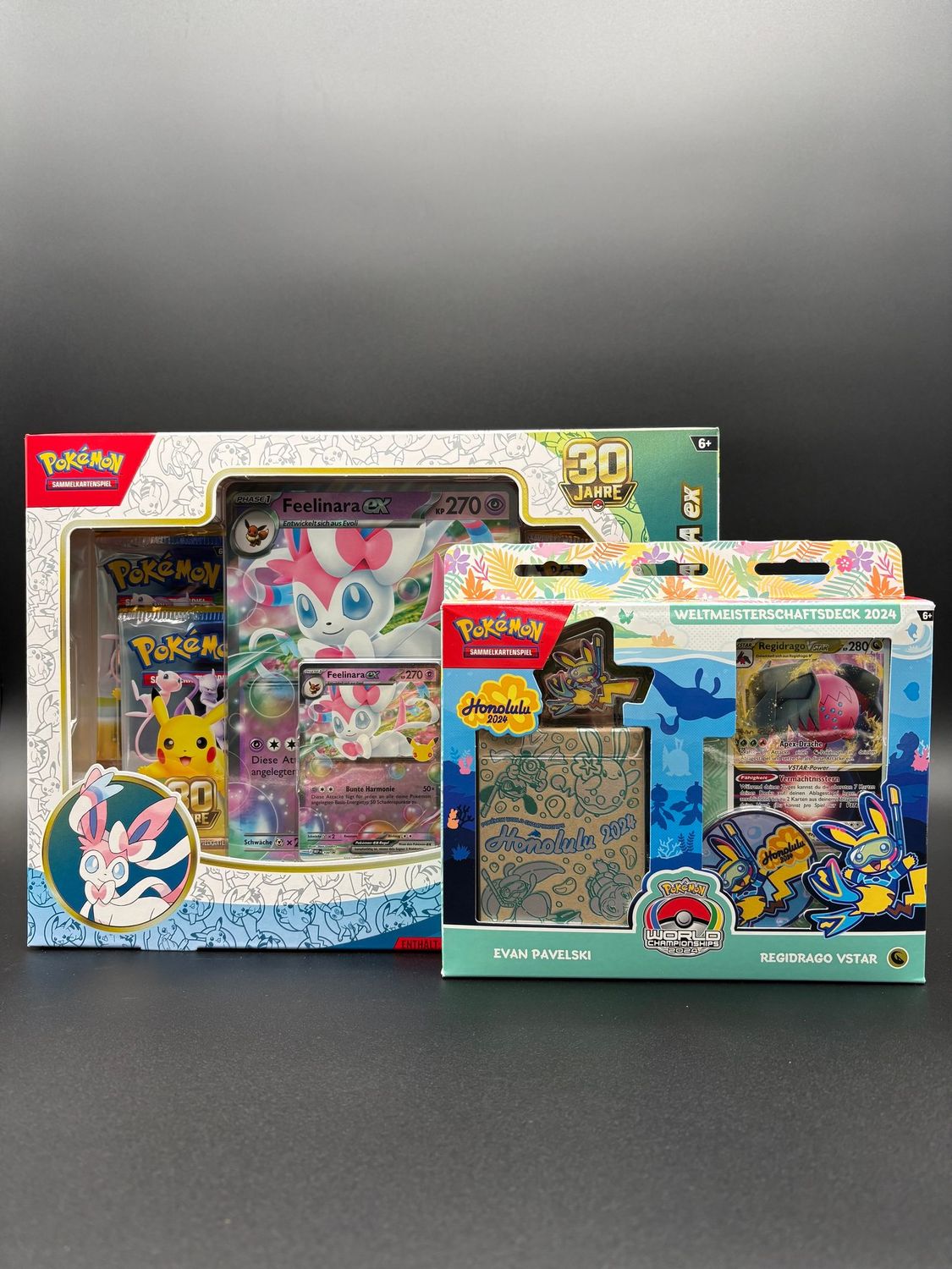 Pokemon - Bundle 30 Jahre Feelinara ex Kollektion + Weltmeisterschaftsdeck 2024