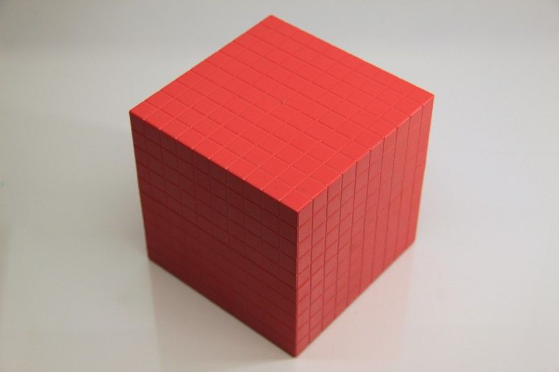 Cubo rosso per set Base 10 Cubo rosso per set Base 10