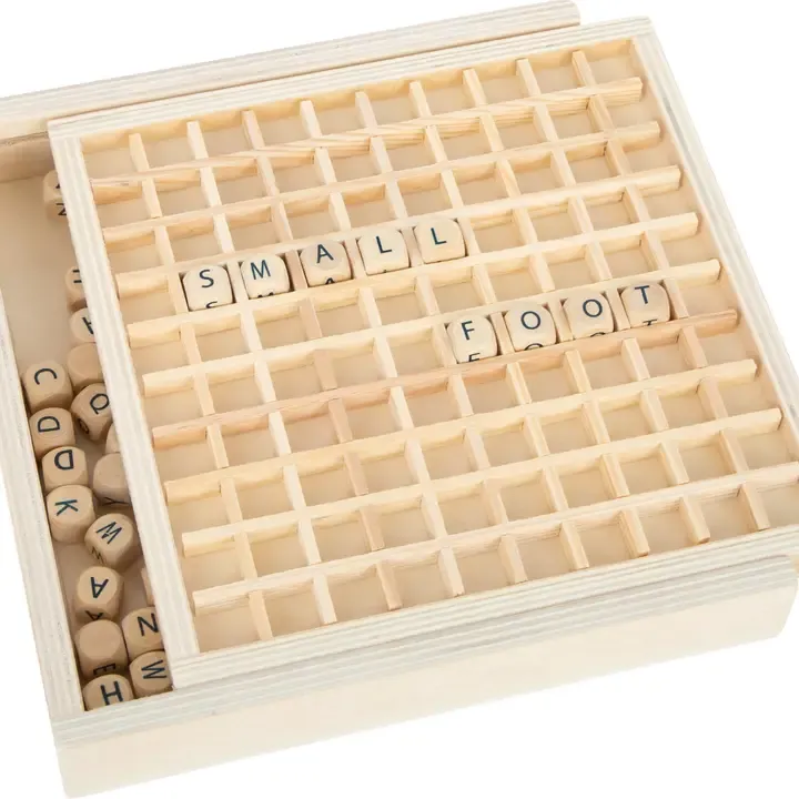 Gioco di parole con dadi lettere Gioco di parole con dadi lettere