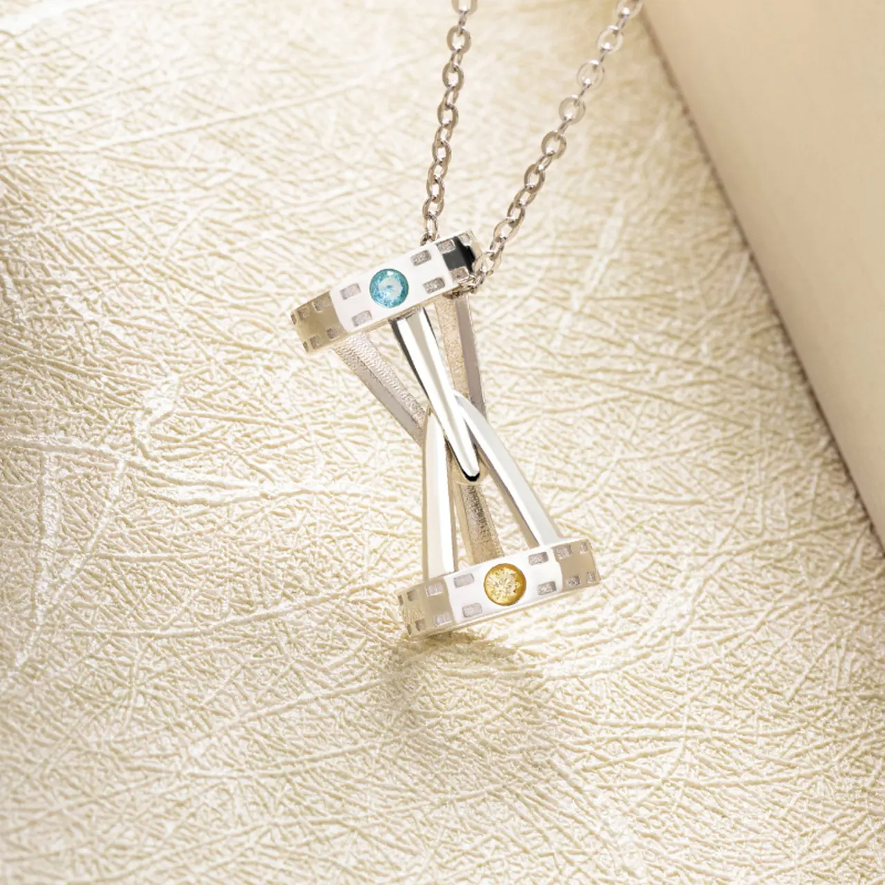 Link Click x Xing Yun Shi - Triangle Necklace