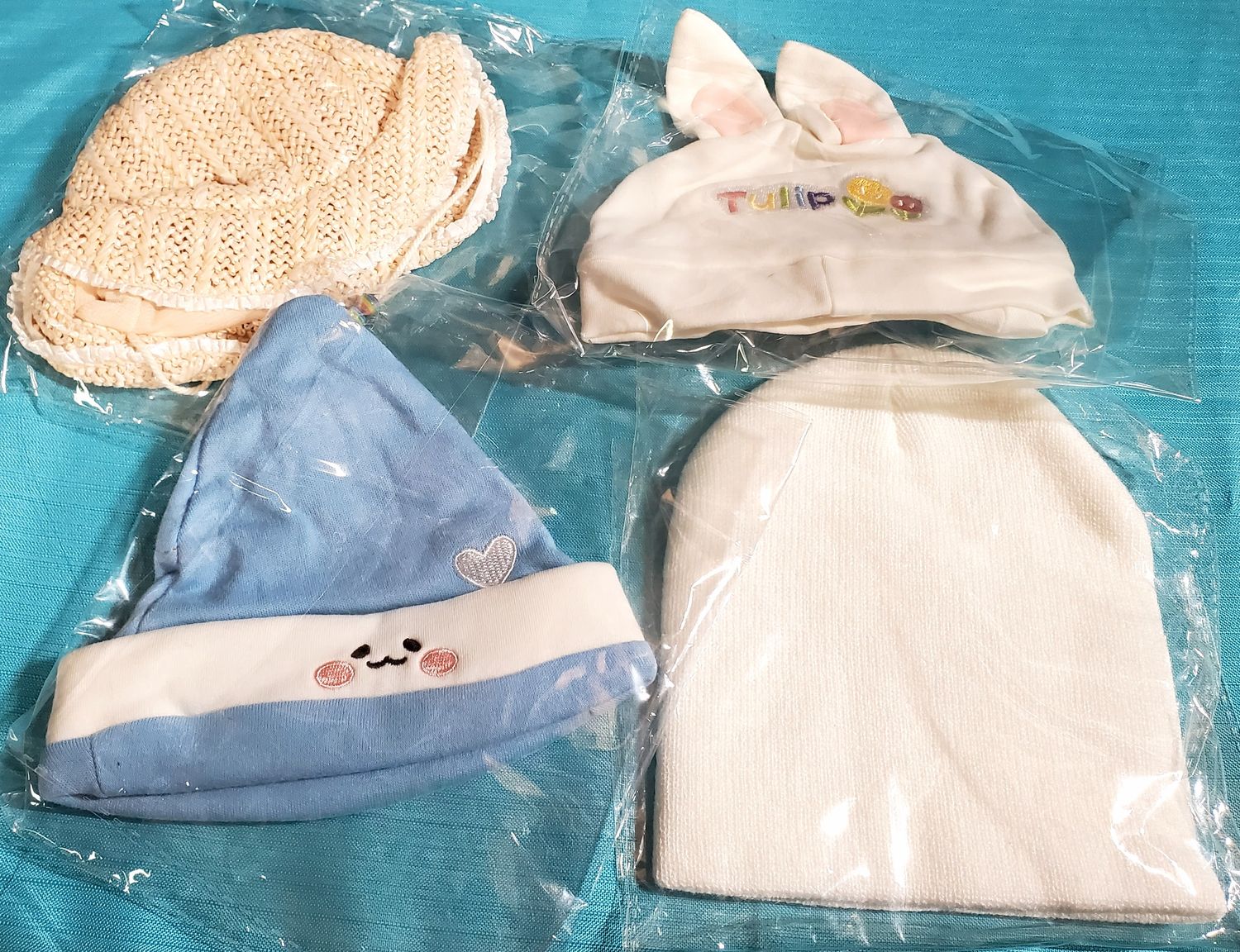 [IS] 20 CM Doll Hats &amp; Accessories