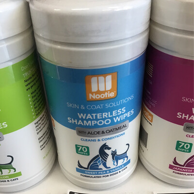 Nootie Waterless Sweet pea &amp; Vanilla Shampoo Wipes 70ct