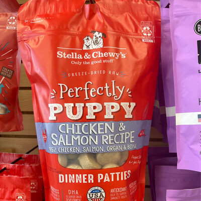 Stella &amp; Chewy&#39;s Perfectly Puppy Chicken &amp; Salmon Dinner Patties Freeze-dried Raw Dog Food 14 oz.