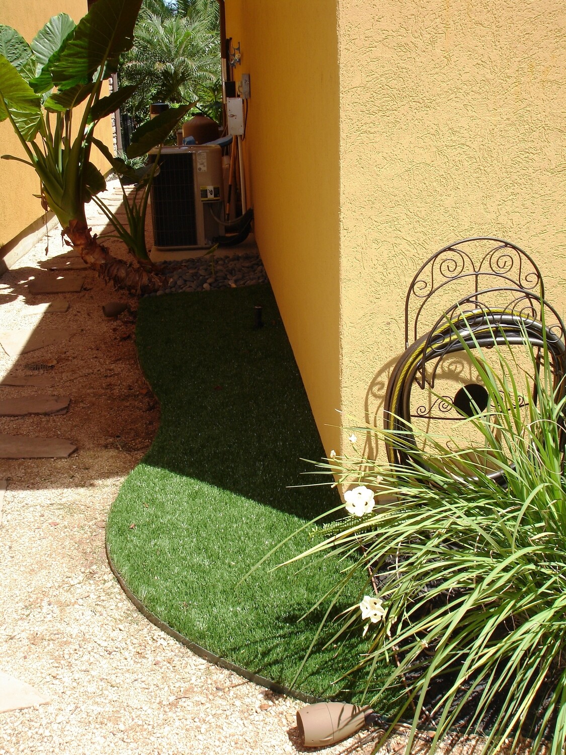 Pup-Grass® Pre-Cut Roll 3' x 10' Pup-Grass® Pre-Cut Roll 3' x 10'