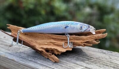 Foil Mackerel, Shallow Swimmer, 6.75 in, 1.6 oz, Slow sink, Best Seller. Foil Mackerel, Shallow Swimmer, 6.75 in, 1.6 oz, Slow sink, Best Seller.
