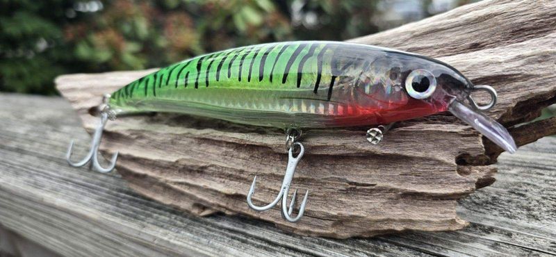 Custom Hand Painted Mackerel, 5.5 in, 1.6 oz. Custom Hand Painted Mackerel, 5.5 in, 1.6 oz.