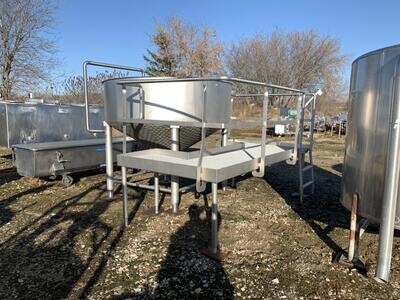 700 Gallon Cheese Vat - #2949 700 Gallon Cheese Vat - #2949