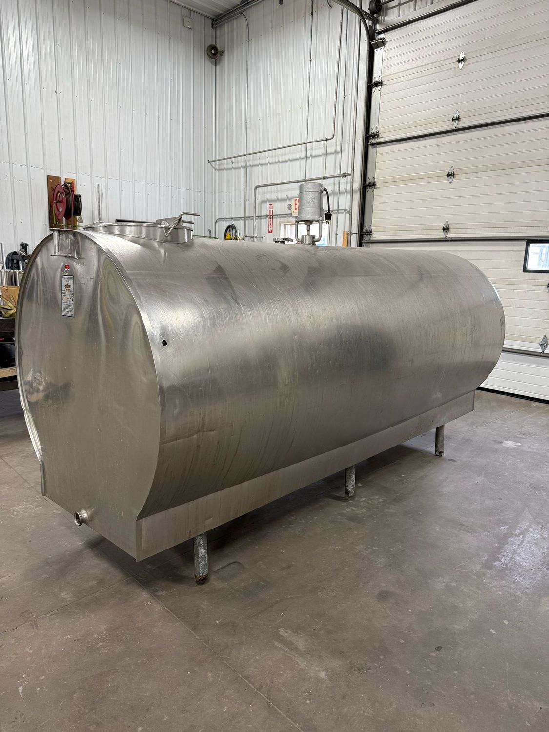 Used 800 Gallon Tank - # 3903