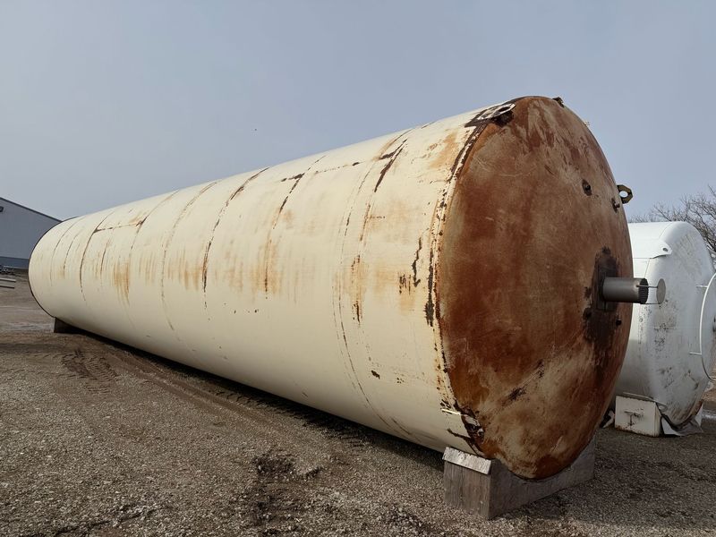 Used 40,000 Gallon Silo - # 3904