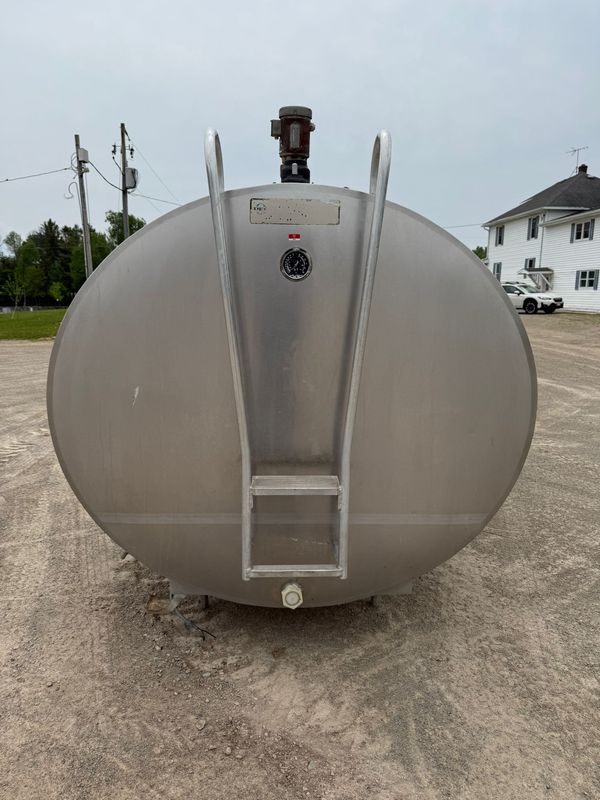 Used 1,500 Gallon Bulk Tank -  # 3916