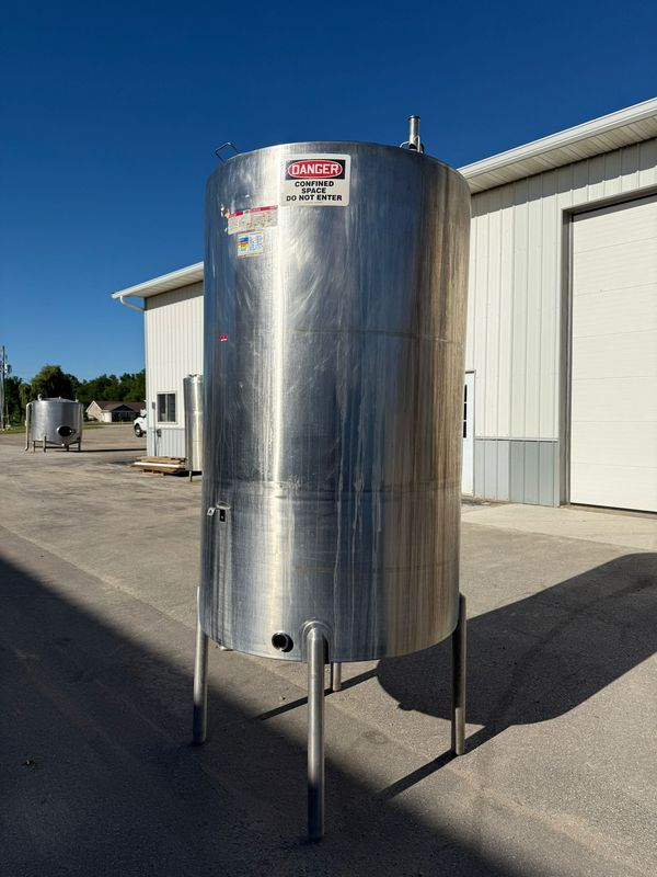 Used 400 Gallon Tank - # 3952