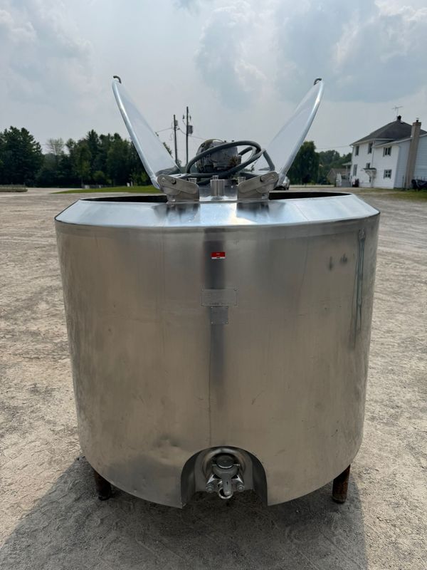 Used 200 Gallon Mixing Tank - # 3980