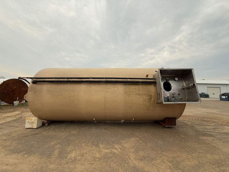 Used 15,000 Gallon Silo - # 3923