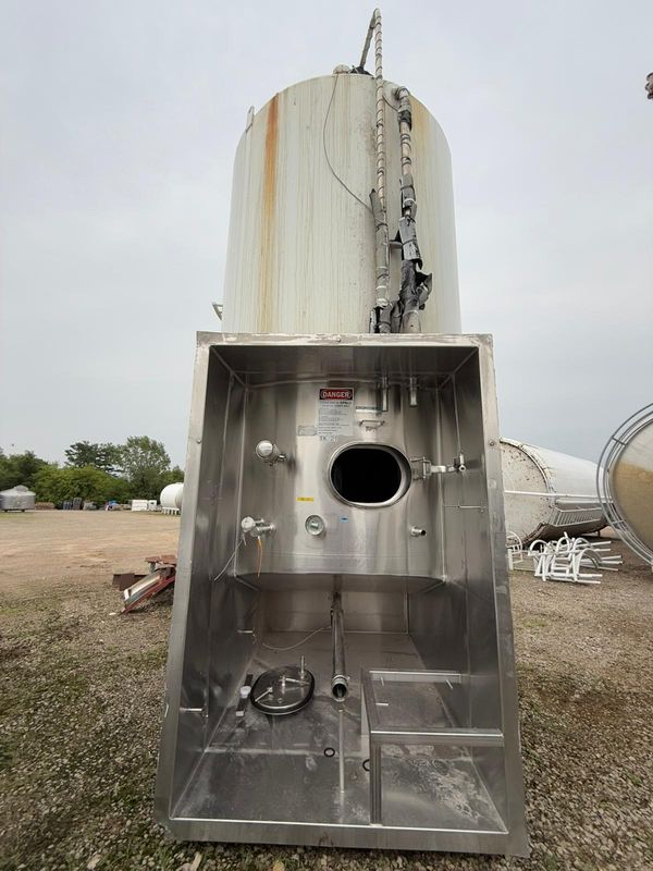 Used 5,000 Gallon Silo - # C0349