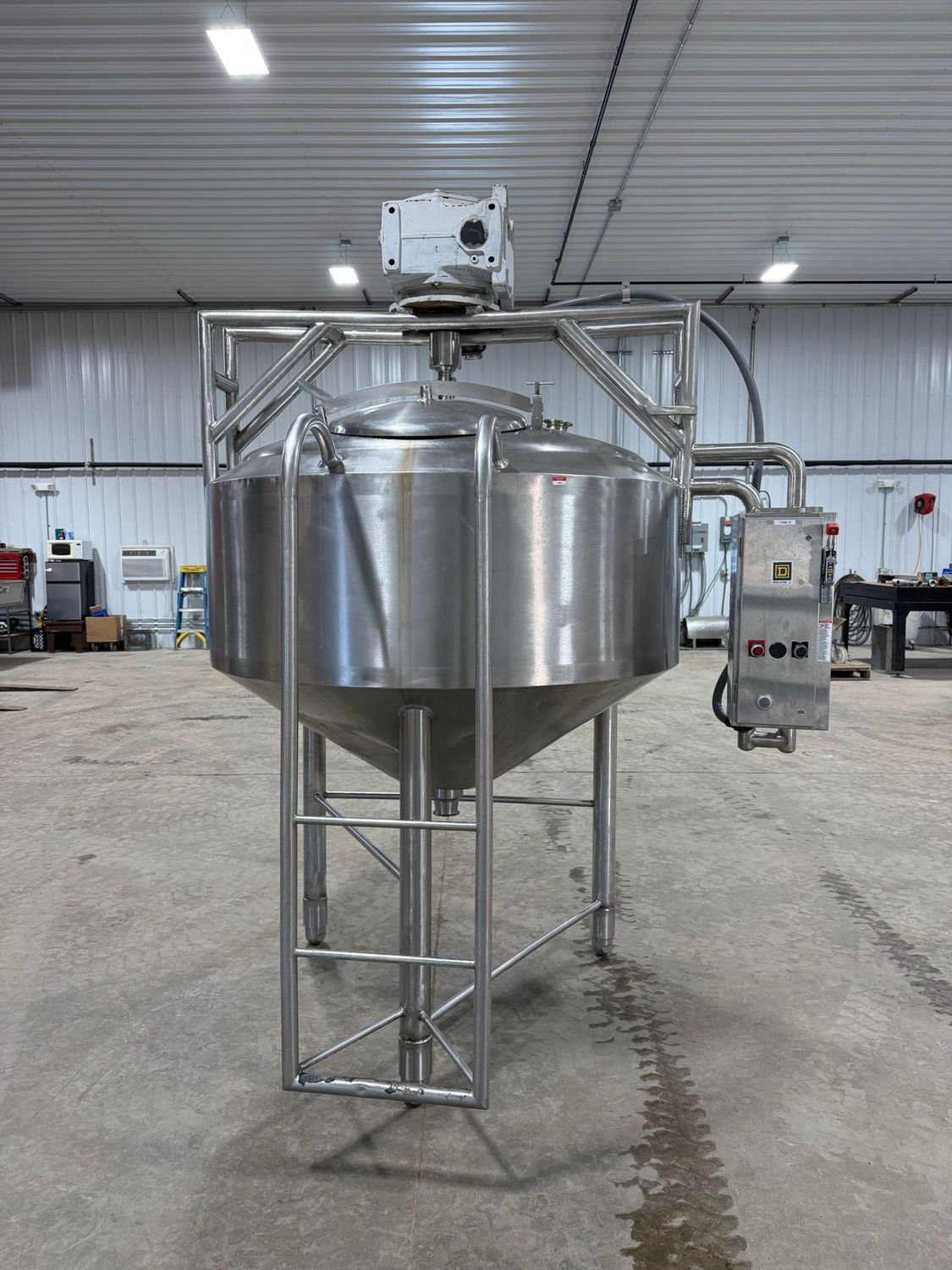 Used Cone Bottom Tank - # 4064