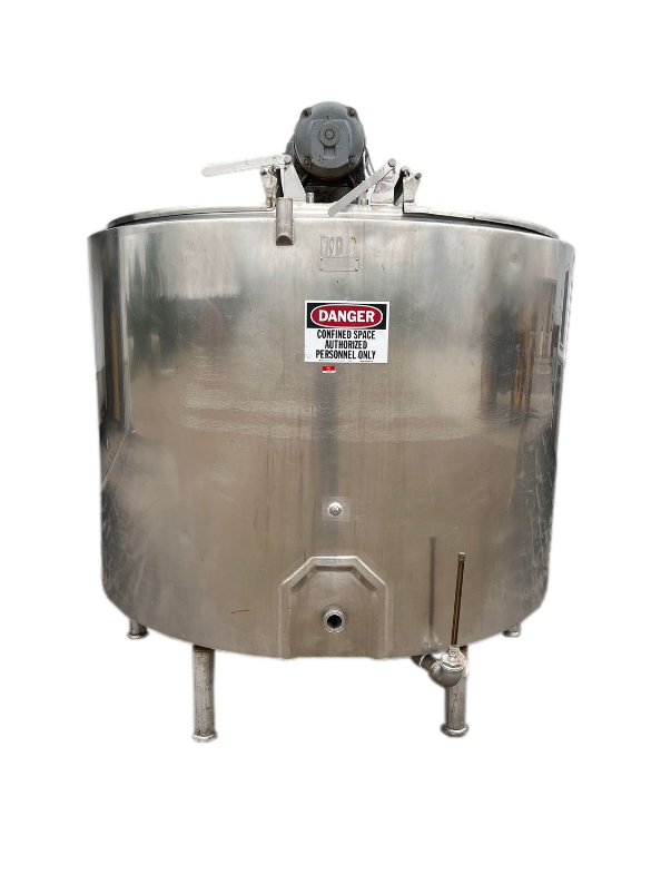 Used 800 Gallon Mixing Tank  - # 4086