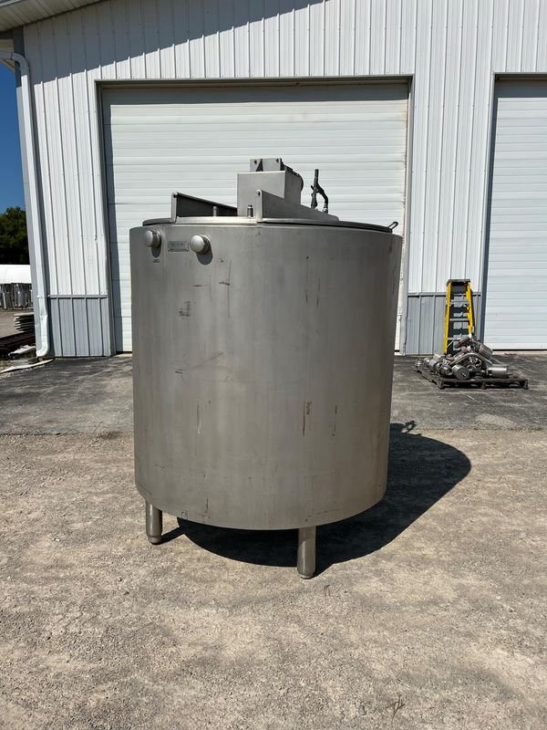 Used 400 Gallon Damrow - # C0266