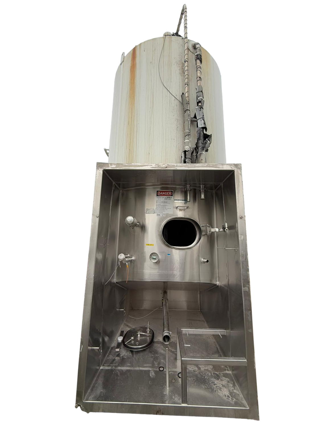 Used 5,000 Gallon Silo - # C0349 Used 5,000 Gallon Silo - # C0349