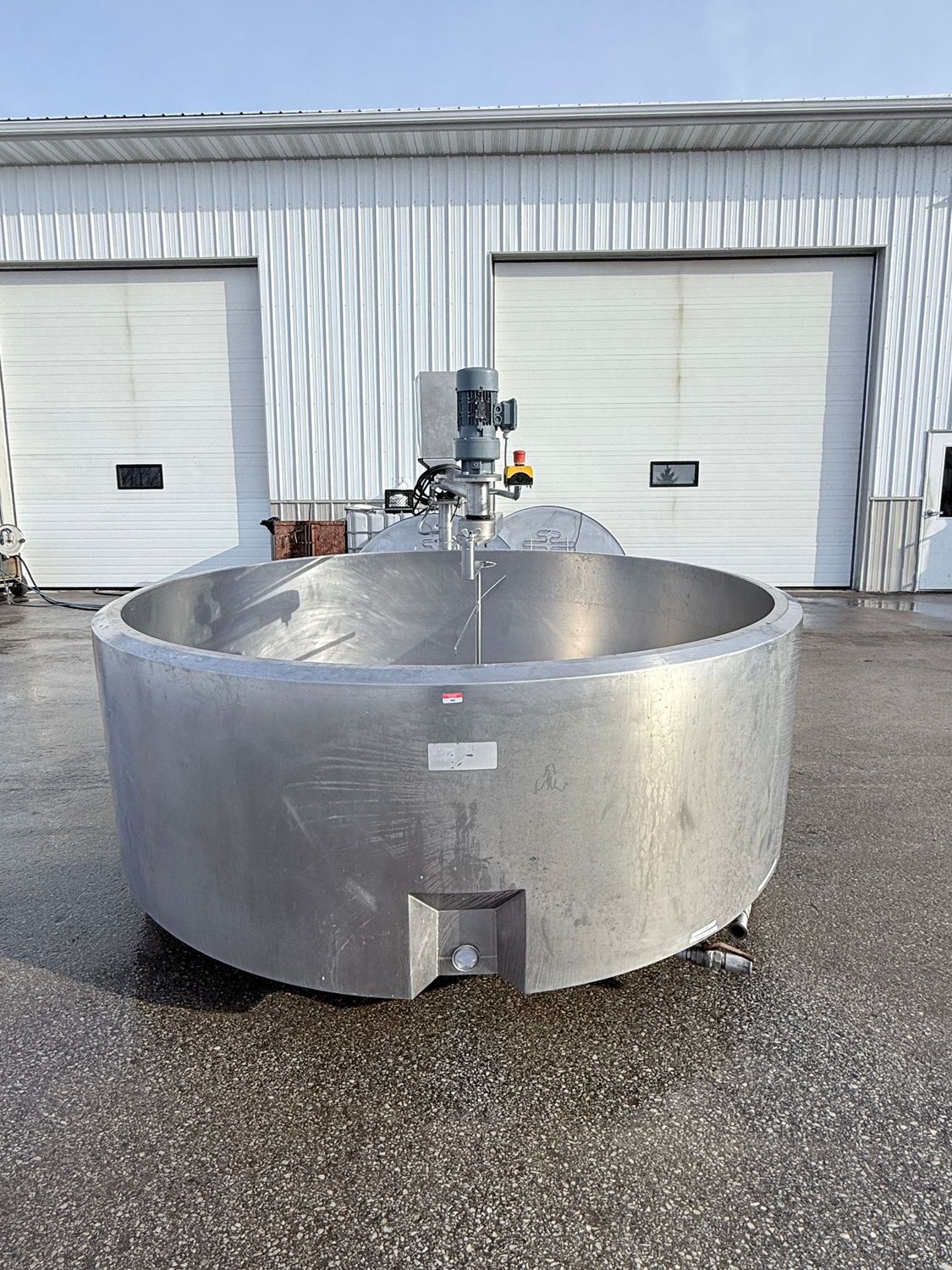Used 528 Gallon Combo Vat # 4067 Used 528 Gallon Combo Vat # 4067