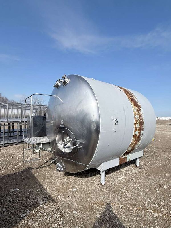 Used 2,000 Gallon Hold Tank - # 4081
