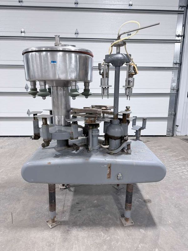 Used 6 Head Filler  # C0353