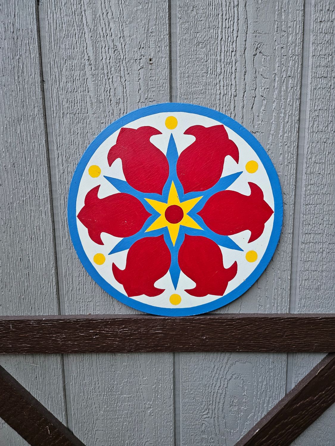 Vintage Red Rose Star