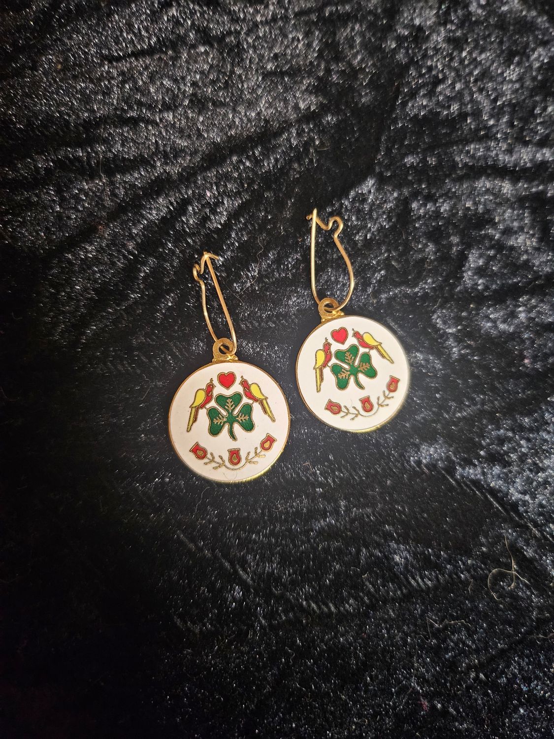 Vintage Irish enamel earring