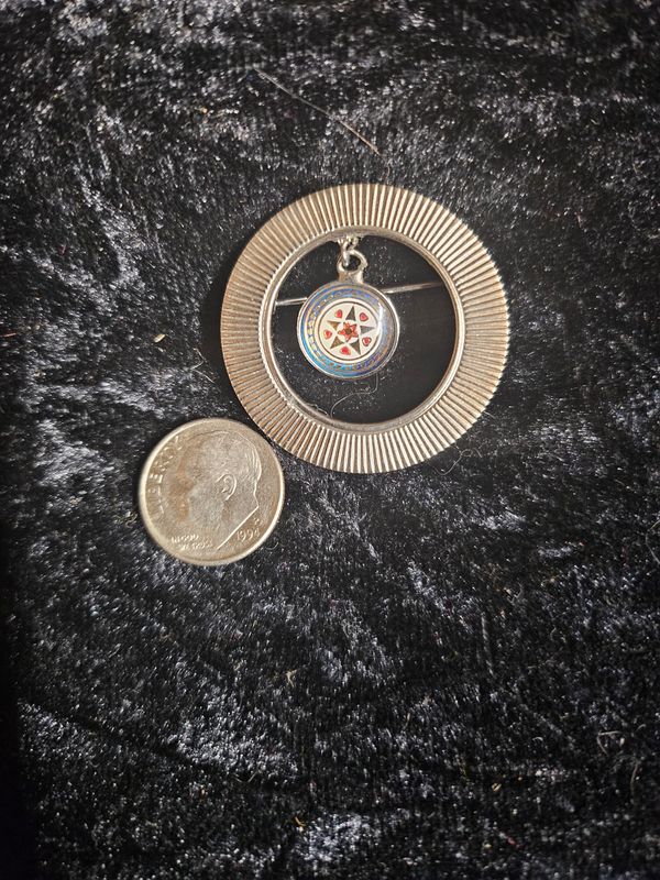 Vintage Lucky Stars hex sign pin
